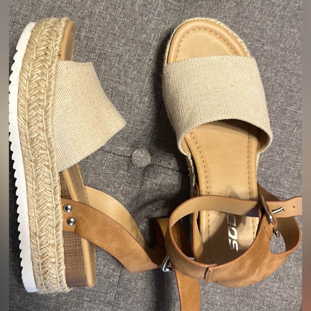 Soda Platform Sandals